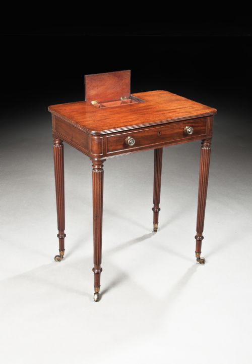 Fine George III Regency Period Mahogany Gillows of Lancaster Chamber Table, Ex Thickthorn Hall. 

