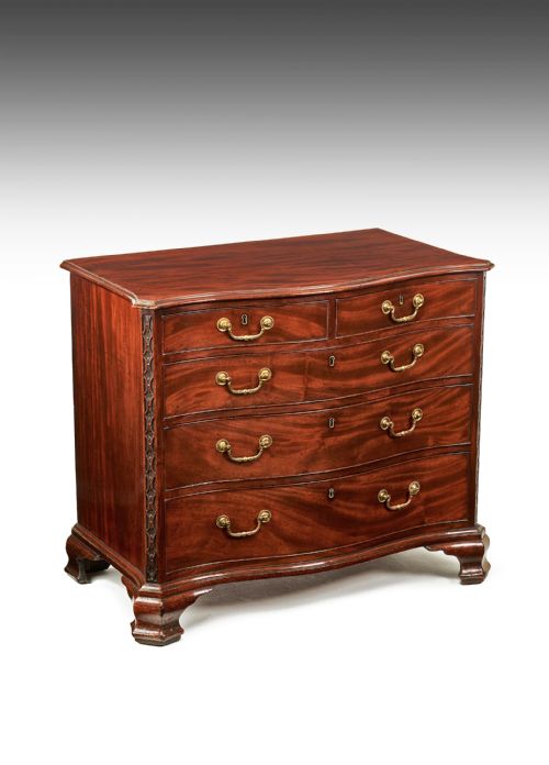Chippendale Period 18th Century Serpentine Georgian Mahogany Chest of Drawers
