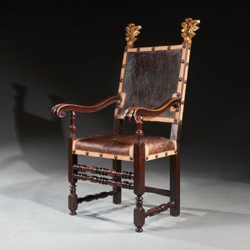 PAIR OF 17TH CENTURY ITALIAN BAROQUE PARCELGILT WALNUT LEATHER ARMCHAIRS - ADDITIONAL PHOTO 2