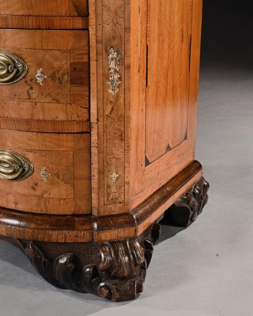 RARE MID 18TH CENTURY GERMAN WALNUT PEWTER AND IVORY MARQUETRY SERPENTINE COMMODE - ADDITIONAL PHOTO 2