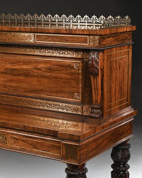 AN EXTREMELY FINE ROSEWOOD AND BRASS INLAID WRITING TABLE ATTRIBUTED TO GILLOWS OXFORD STREET WORKSHOP - ADDITIONAL PHOTO 3
