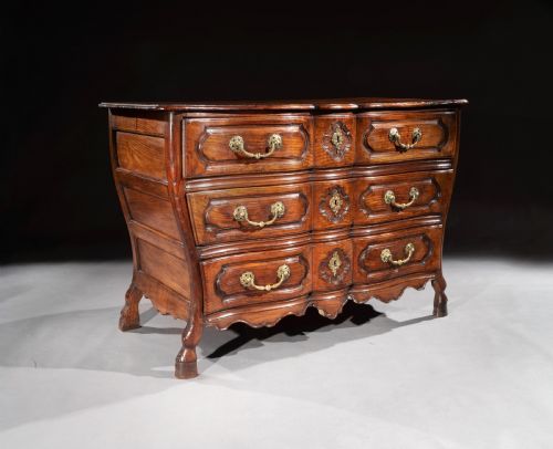 MID 18TH CENTURY LOUIS XV BOMBE SHAPED CHESTNUT PROVINCIAL COMMODE - ADDITIONAL PHOTO 1