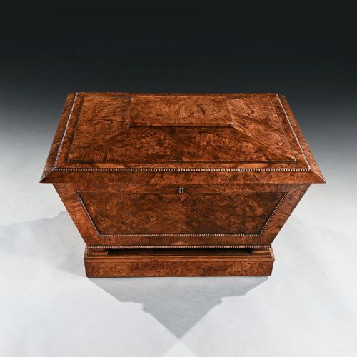LATE REGENCY GEORGE IV PERIOD WINE COOLER CELLARETTE IN POLLARD OAK OF EXCEPTIONAL COLOUR AND PATINA - ADDITIONAL PHOTO 3