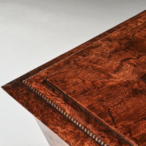 LATE REGENCY GEORGE IV PERIOD WINE COOLER CELLARETTE IN POLLARD OAK OF EXCEPTIONAL COLOUR AND PATINA - ADDITIONAL PHOTO 7