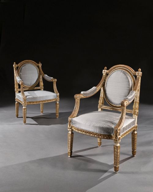 FINE PAIR OF 19TH C DECORATIVE ITALIAN PAINTED AND PARCEL GILT ARMCHAIRS OF NEOCLASSICAL DESIGN - ADDITIONAL PHOTO 1