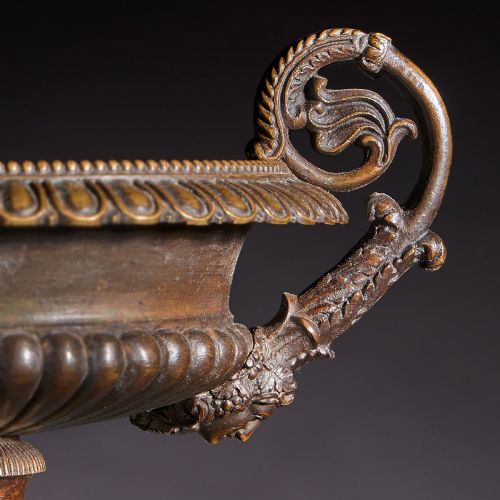 A PAIR OF EARLY 19TH CENTURY FRENCH BRONZE AND MARBLE TAZZAS OF PARTICULARLY HIGH QUALITY AND LARGE SIZE - ADDITIONAL PHOTO 8