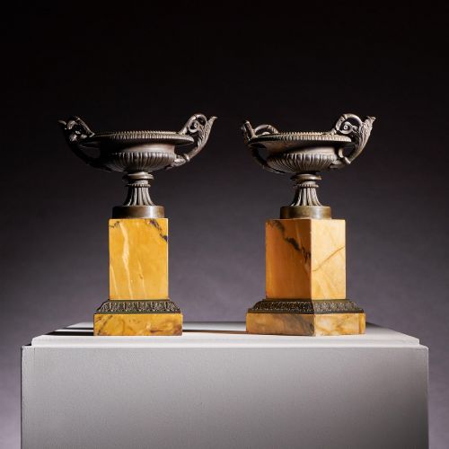 LARGE PAIR OF EARLY 19TH CENTURY FRENCH GRAND TOUR BRONZE AND SIENA MARBLE TAZZAS - ADDITIONAL PHOTO 3