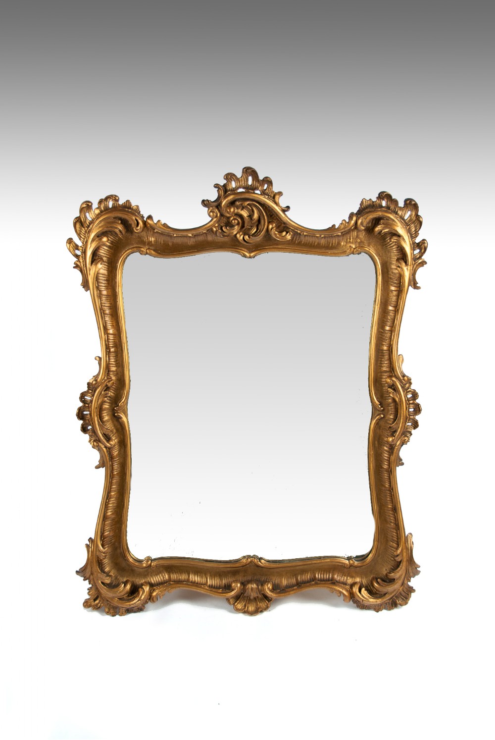 Finely Carved Giltwood 19th Century Mirror
