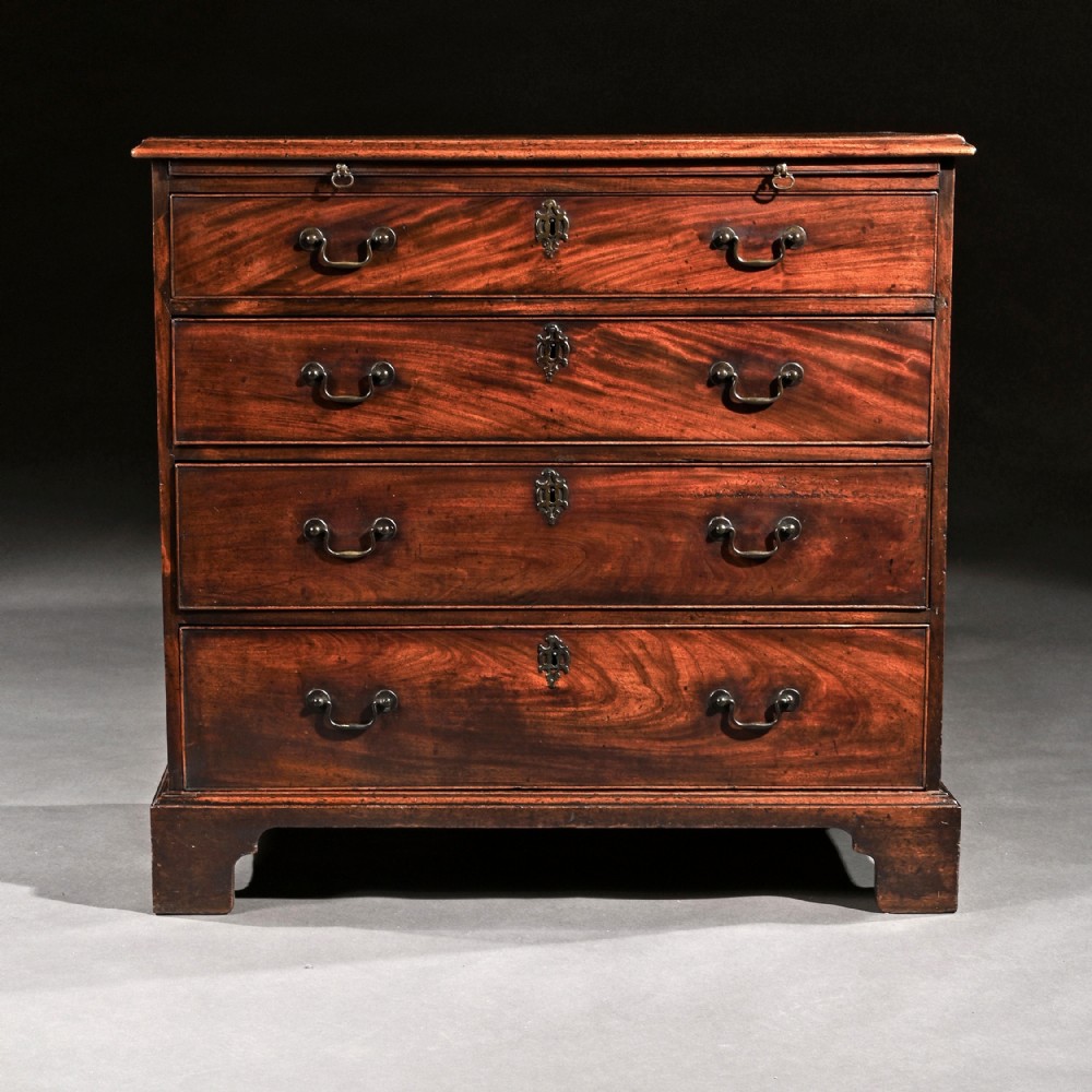 18th Century George III Mahogany Bachelors Chest of Drawers