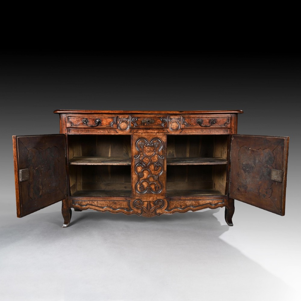18th Century Louis XV French Burr Ash Bressan Buffet of Excellent Colour