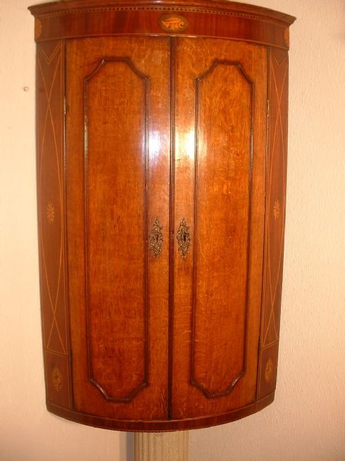 Georgian Bow-fronted Corner Cupboard
