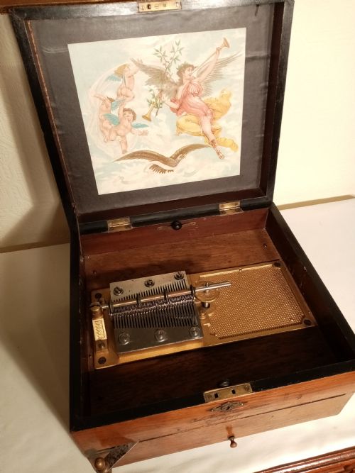 Fortuna  Music Box. 10.5" Disc Player + 14 Discs. Zimmermann of Leipzig.