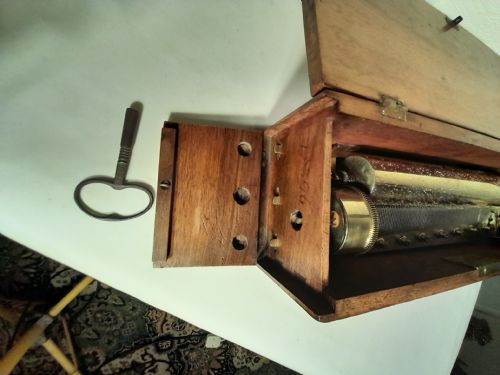 fig 1. Ducommun Girod Music Box