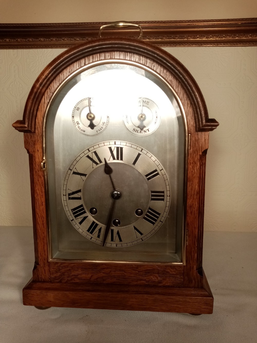 Westminster-Chime Bracket/Mantel Clock View III