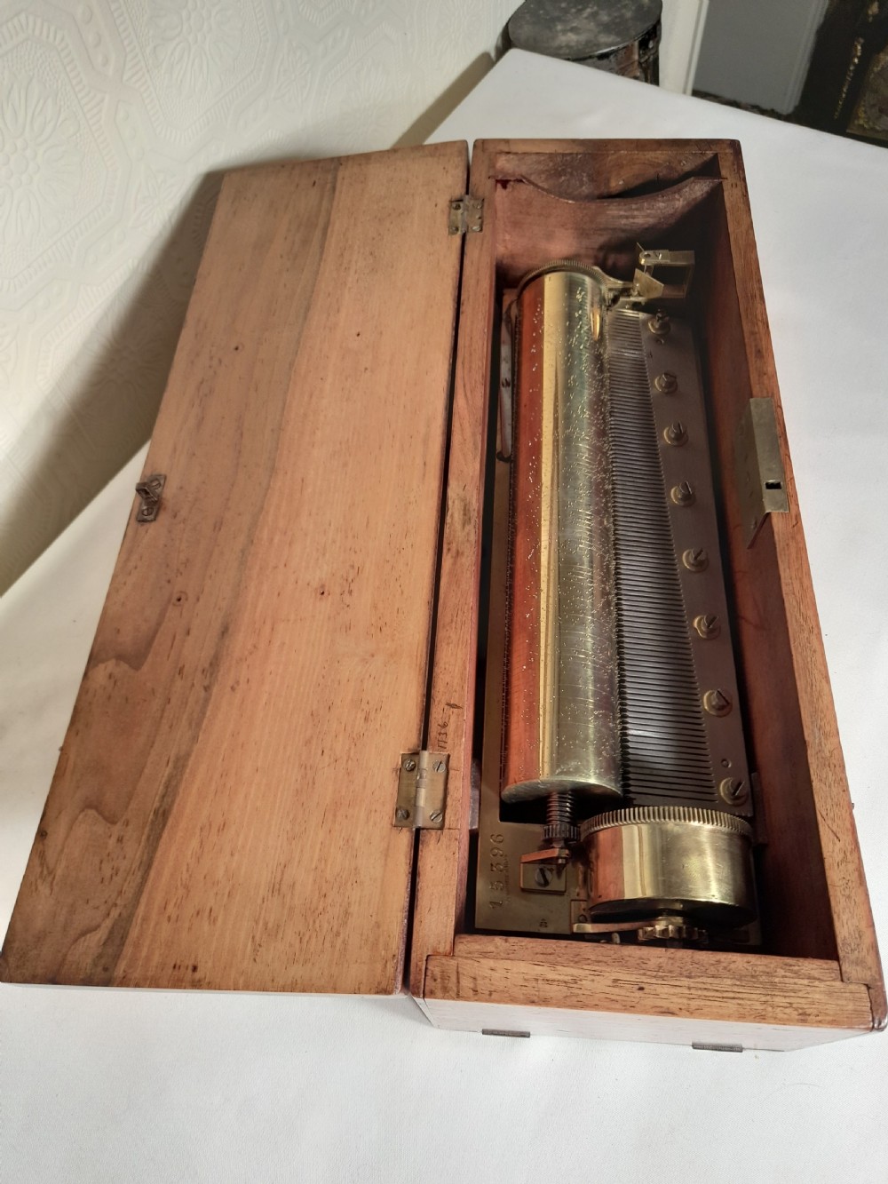 Ducommun Girod Music Box View V