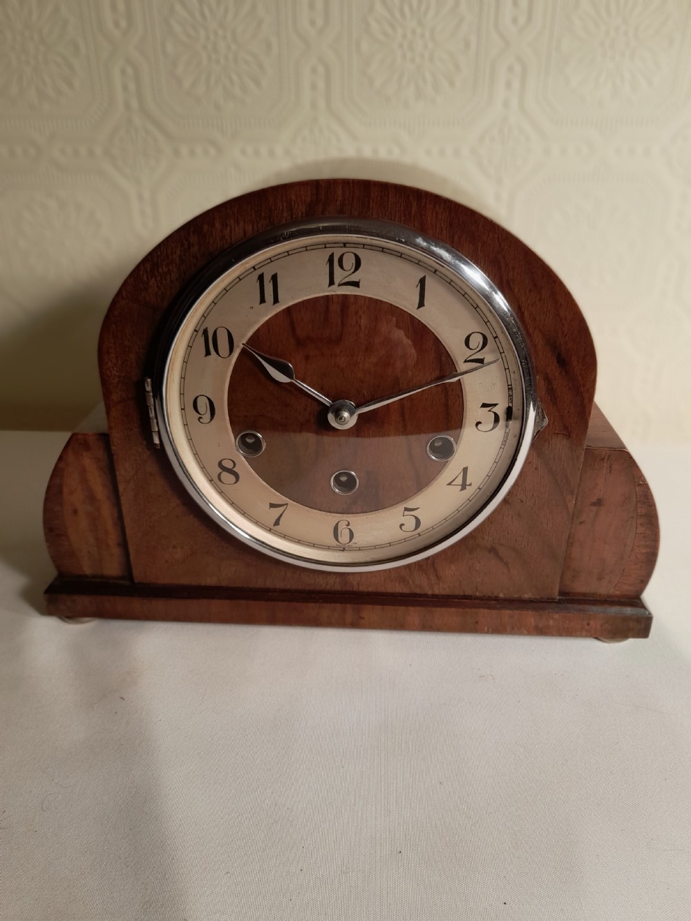 Art-Deco, Walnut, Westminster-Chime Mantel Clock