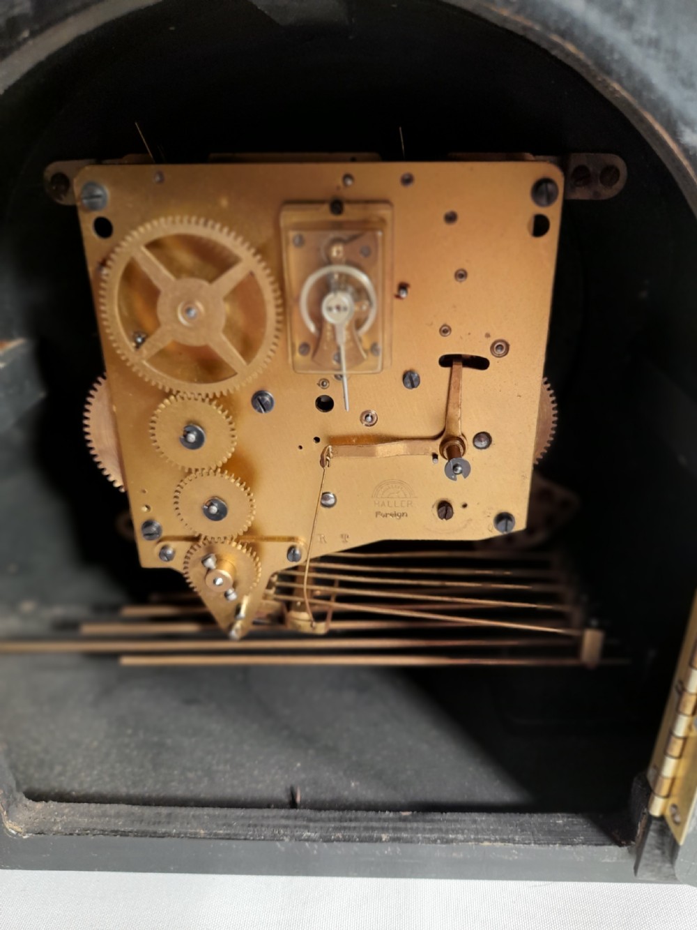 Art-Deco, Walnut, Westminster-Chime Mantel Clock View V