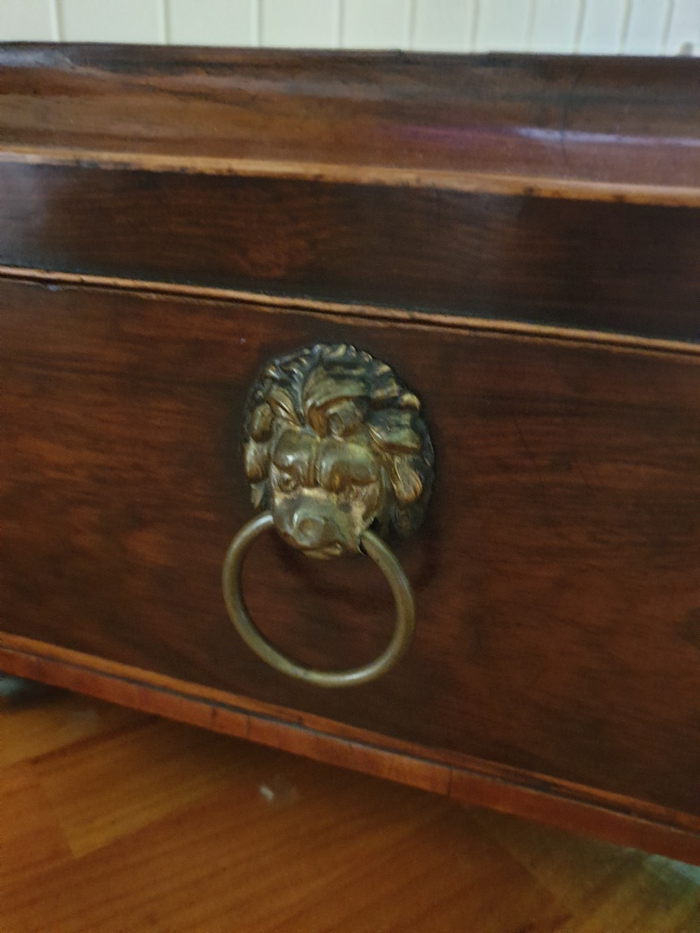 A LARGE GEORGIAN  INLAID  ROSEWOOD WORK/JEWELLERY BOX COMPLETE WITH KEY View III