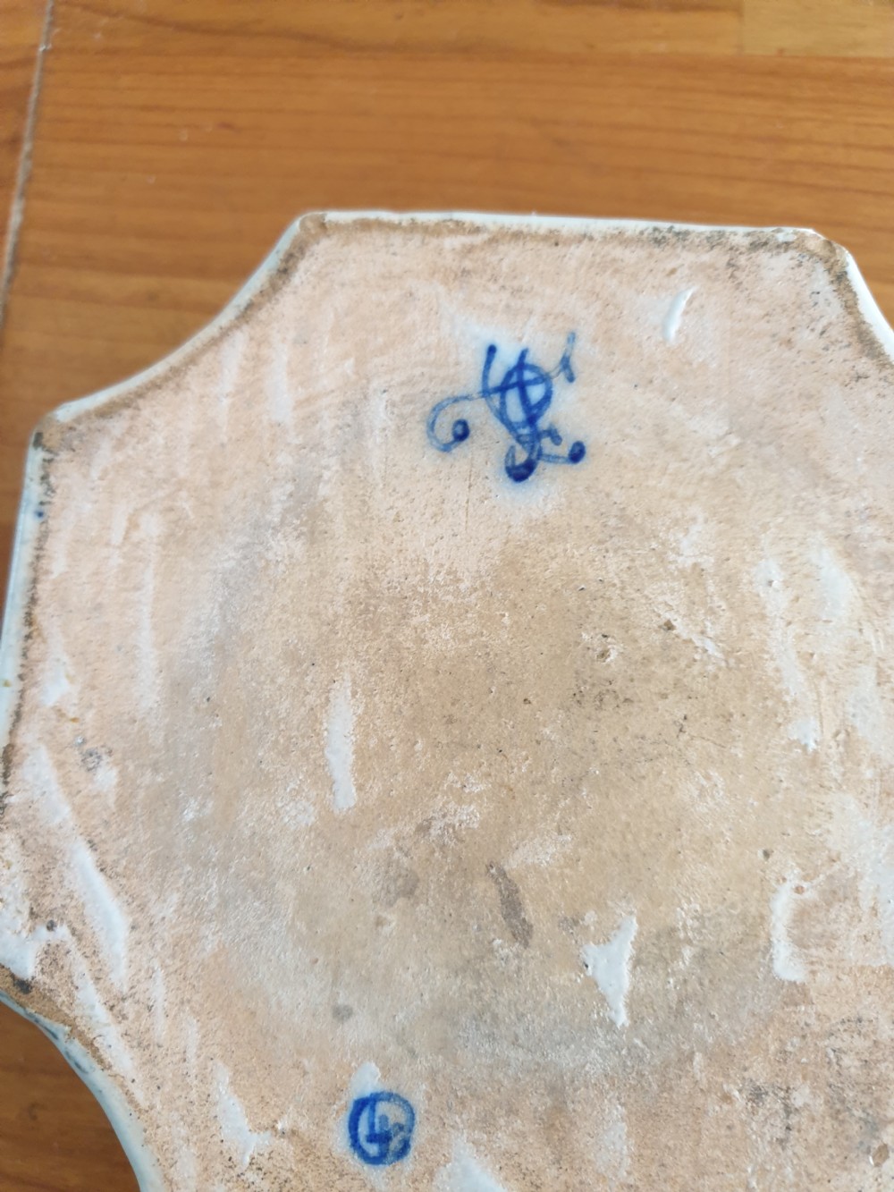 19thc tin glazed French inkwell fully marked great Quimper colours View IV