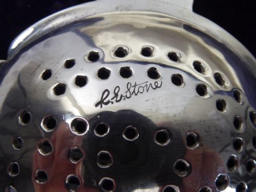 ASPREY RESTONE SILVER AND ENAMEL TEA STRAINER - ADDITIONAL PHOTO 5