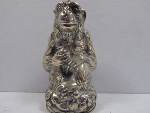 rare monkey pepper pot - CATEGORY: ANTIQUE SILVER - DATED 1920