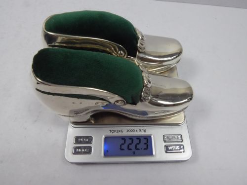 STUNNING PAIR OF LARGE SILVER PIN CUSHION SHOES - ADDITIONAL PHOTO 5