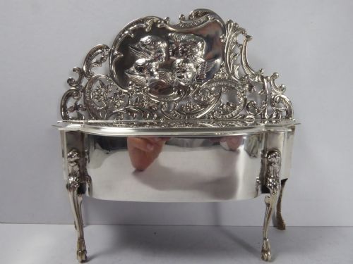 large silver jewellery box - CATEGORY: ANTIQUE SILVER - DATED 1900