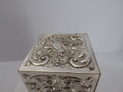 RARE SILVER LARGE WARDROBE BOX - ADDITIONAL PHOTO 10
