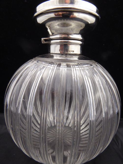 silver topped scent bottle - CATEGORY: ANTIQUE SILVER - DATED 1920