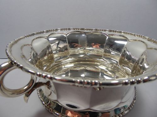 solid silver heavy large fruit bowl - CATEGORY: ANTIQUE SILVER - DATED 1910