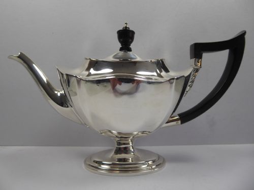 solid silver tea pot on pedestal - CATEGORY: ANTIQUE SILVER - DATED 1910