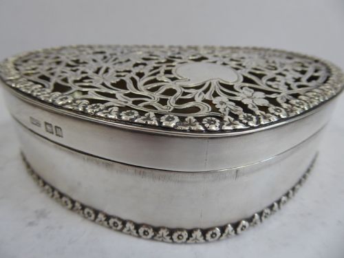 SOLID SILVER LARGE PIERCED POT POURI BOX - ADDITIONAL PHOTO 2