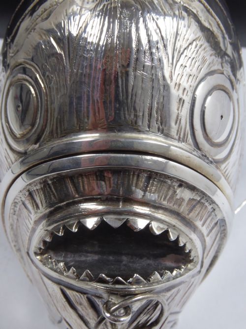 solid silver articulated piranha fish box - CATEGORY: ANTIQUE SILVER - DATED 1950