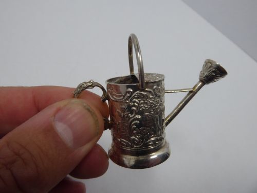 STUNNING SOLID SILVER MINIATURE WATERING CAN - ADDITIONAL PHOTO 1