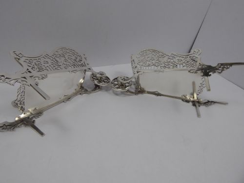 SOLID SILVER PAIR OF WHEEL BARROW TABLE DISHES - ADDITIONAL PHOTO 4