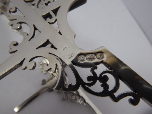 SOLID SILVER PAIR OF WHEEL BARROW TABLE DISHES - ADDITIONAL PHOTO 5