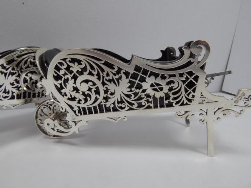 SOLID SILVER PAIR OF WHEEL BARROW TABLE DISHES - ADDITIONAL PHOTO 13