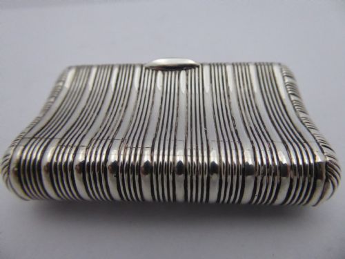 SOLID SILVER GEORGIAN SNUFF BOX - ADDITIONAL PHOTO 2