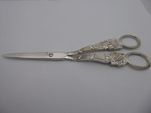 solid silver georgian grape scissors - CATEGORY: ANTIQUE SILVER - DATED 1800
