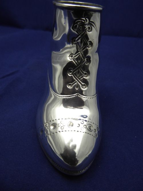 RARE SOLID SILVER SHOE STRIKER - ADDITIONAL PHOTO 1