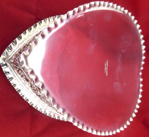 RARE LARGE SILVER MAPPIN AND WEBB HEART SHAPE CHERUB BOX - ADDITIONAL PHOTO 5