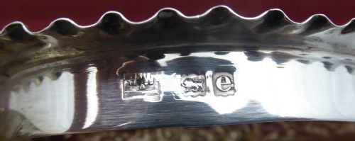 RARE LARGE SILVER MAPPIN AND WEBB HEART SHAPE CHERUB BOX - ADDITIONAL PHOTO 10
