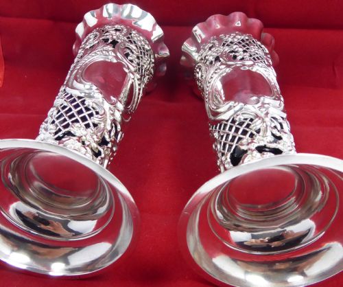 SOLID SILVER PAIR OF VICTORIAN VASES LONDON 1893 - ADDITIONAL PHOTO 5