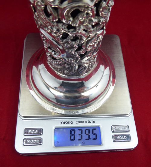 SOLID SILVER PAIR OF VICTORIAN VASES LONDON 1893 - ADDITIONAL PHOTO 10