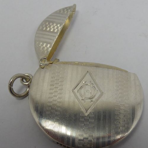 SOLID SILVER ROUND VESTA CASE 1923 - ADDITIONAL PHOTO 2