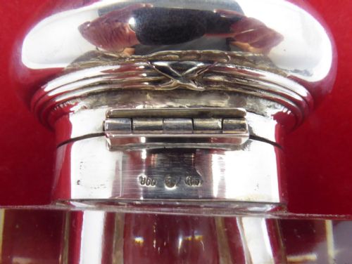 SOLID SILVER AND GLASS INKWELL AND TRAY CIRCA 1900'S - ADDITIONAL PHOTO 6