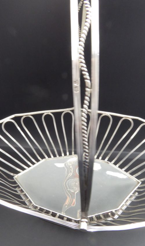 SOLID SILVER STUNNING BASKET 1902 - ADDITIONAL PHOTO 2