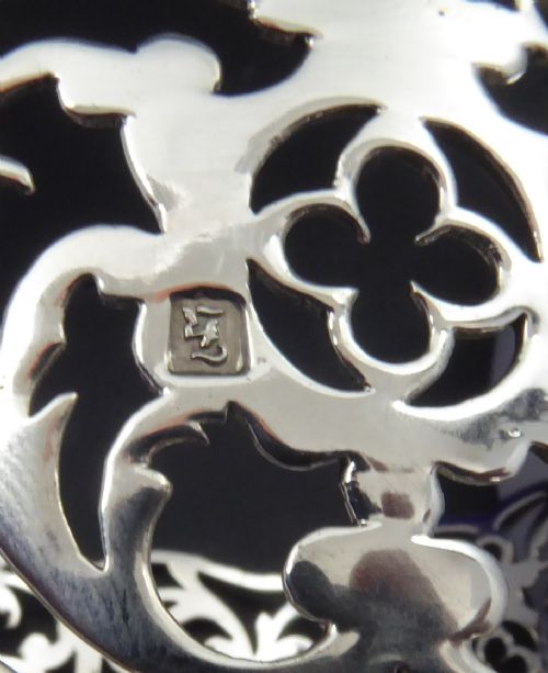STUNNING SOLID SILVER GEORGIAN SUGAR BOWL 1766 - ADDITIONAL PHOTO 9