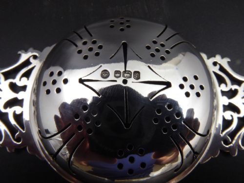 SOLID SILVER TEA STRAINER 1958 - ADDITIONAL PHOTO 2