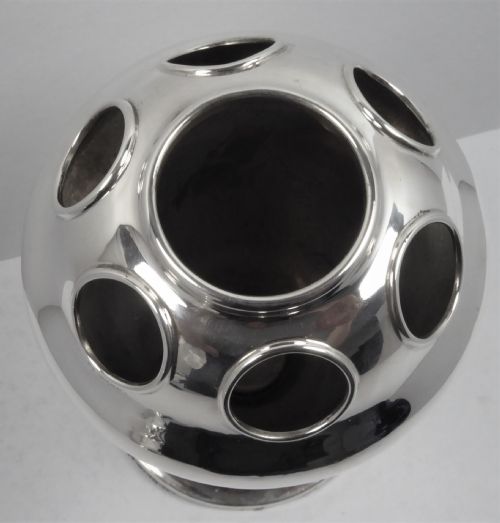 RARE PAIR OF SOLID SILVER VASES 1919 - ADDITIONAL PHOTO 5